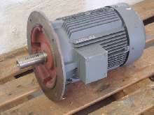  Drehstromservomotor AEG Typ: AM 160 MR4 ( AM160MR4 ) Wellendurchmesser: Ø 42 mm Bilder auf Industry-Pilot